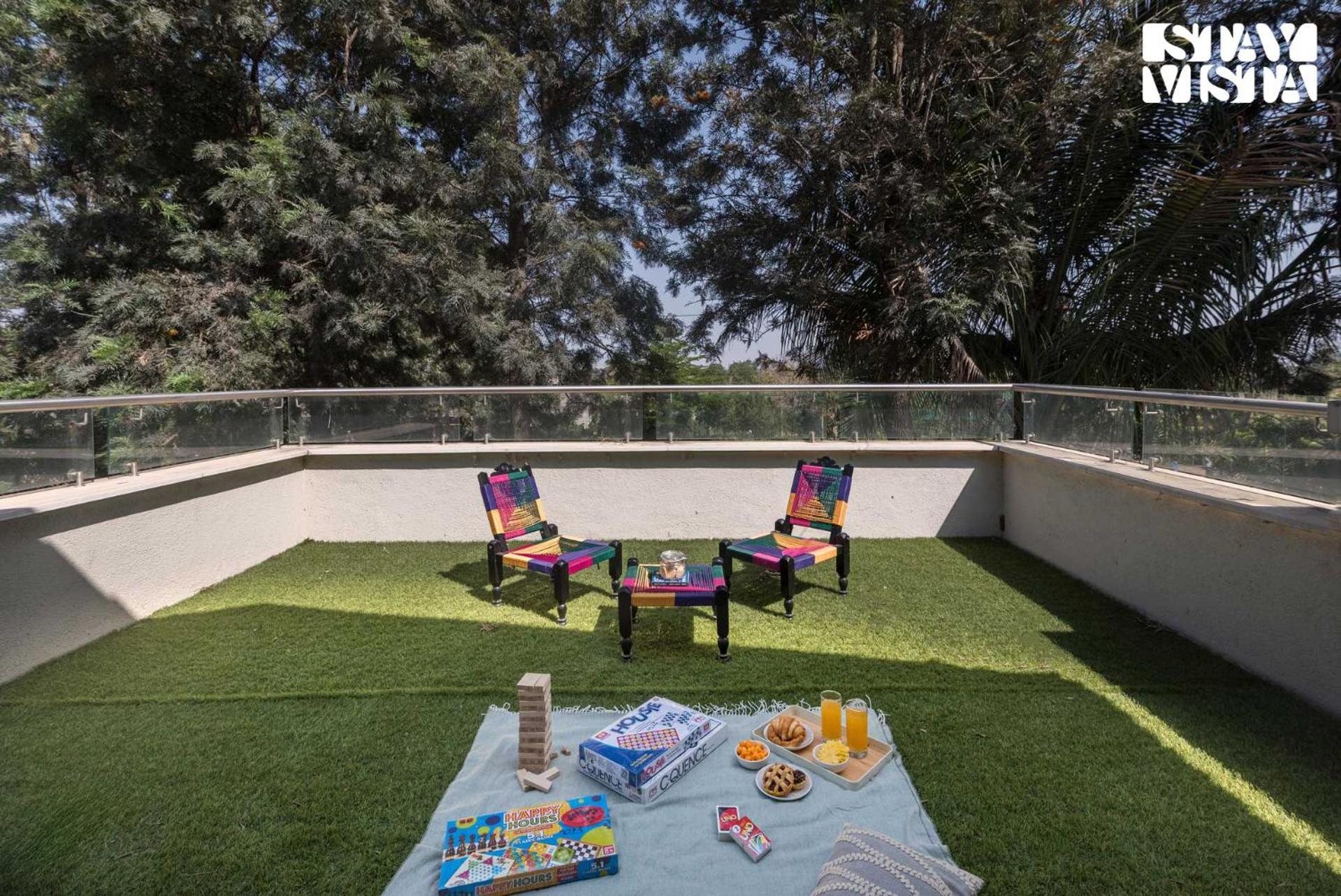 Stayvista'S Silver Grove - Serene Haven With Expansive Lawn & Terrace Nashik Extérieur photo