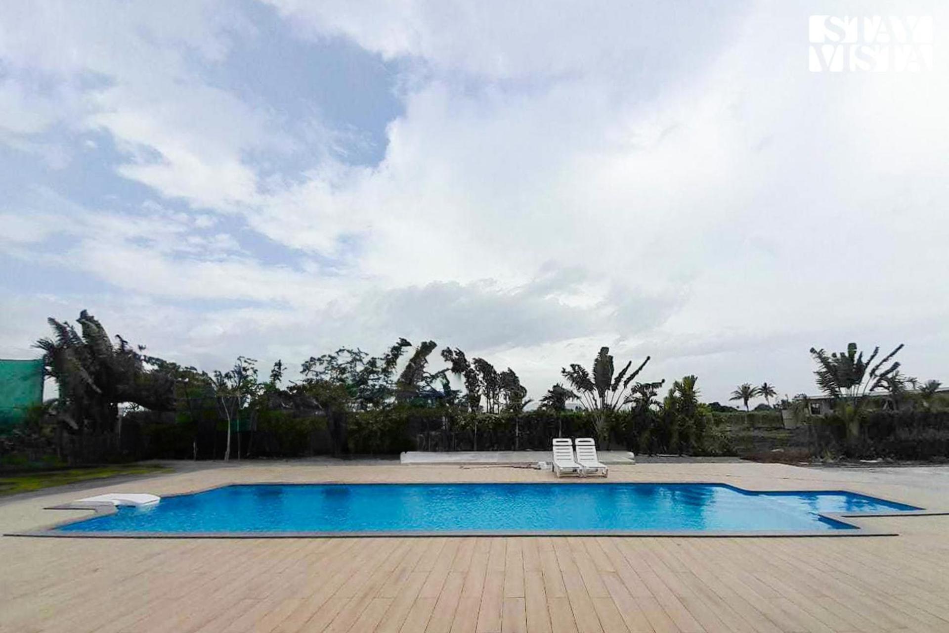 Stayvista'S Silver Grove - Serene Haven With Expansive Lawn & Terrace Nashik Extérieur photo